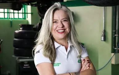 Escolha seu curso, fale com nossa equipe e dê o próximo passo na sua carreira na mecânica automotiva
